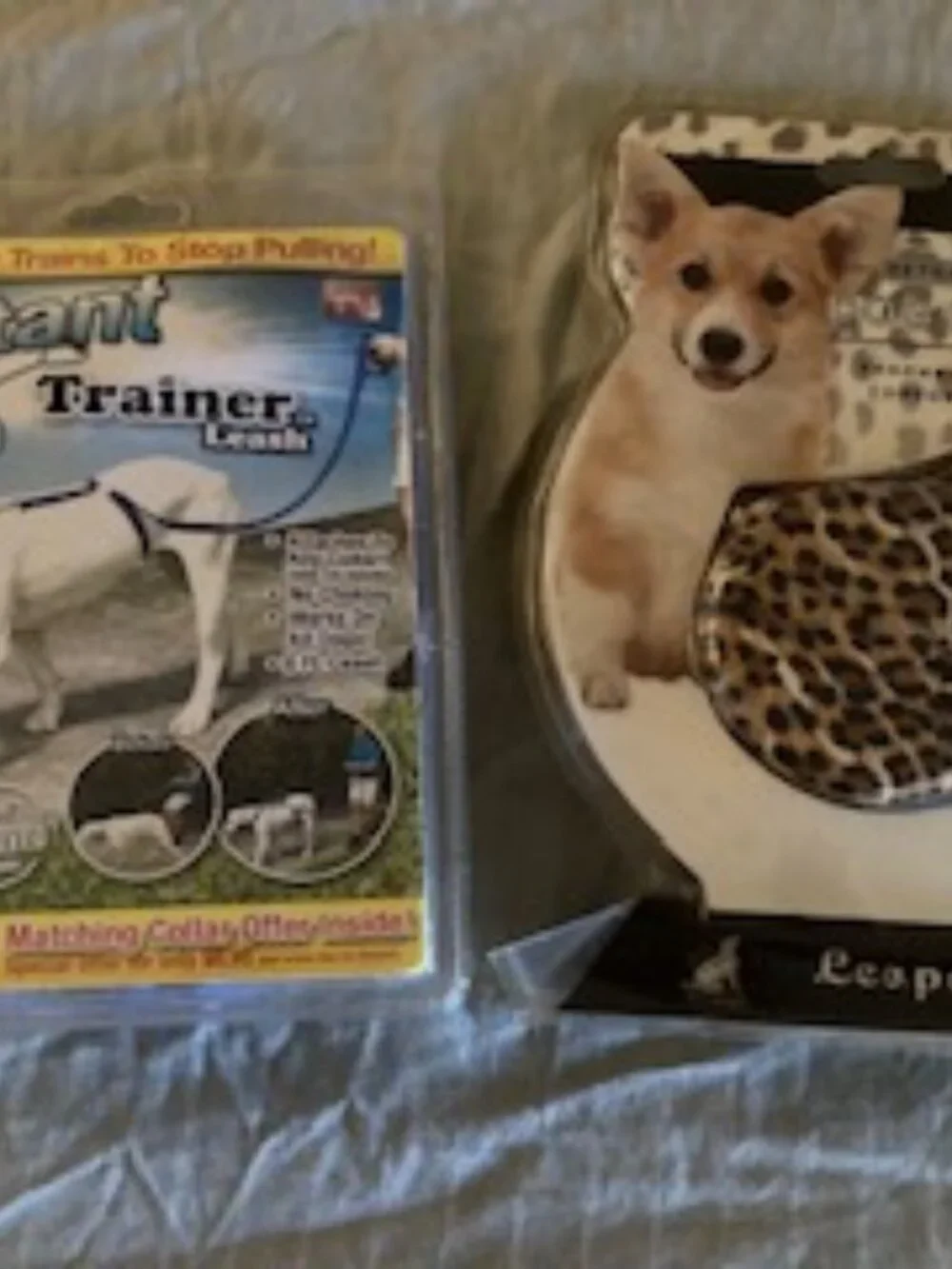 DOG LEASH LOT (1) NO PULL WALKING TRAINING BLUE & (1) NEW RETRACTABLE